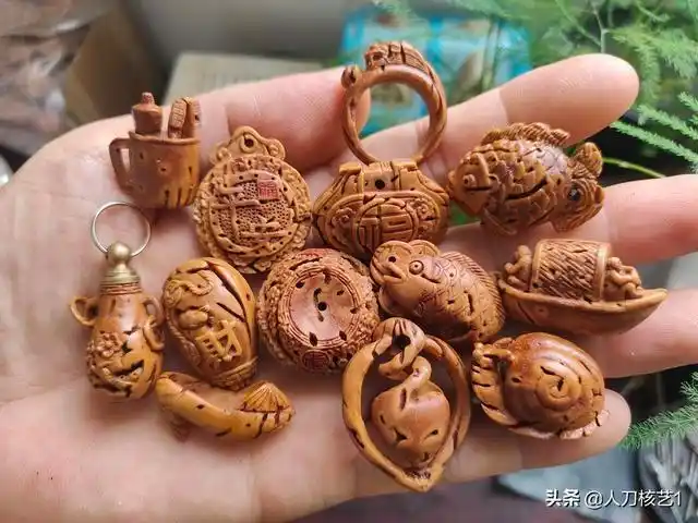 桃核怎样雕刻,桃核雕刻用什么工具(桃核雕刻)